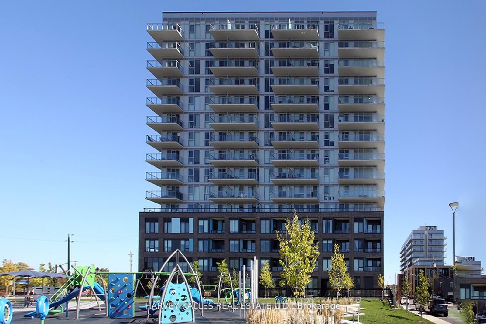 185 Deerfield Road, Unit 305