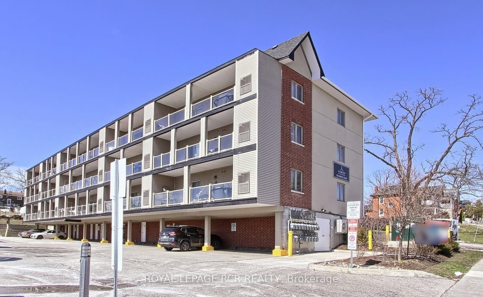 128 Barrie Street, Unit 204