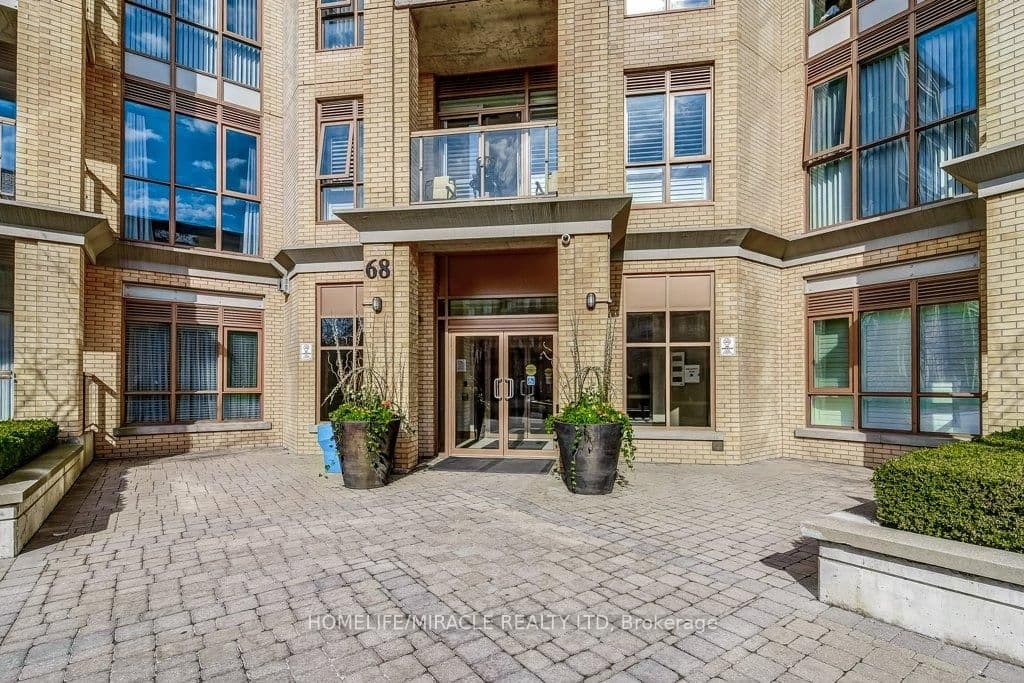 68 Main Street, Unit 210