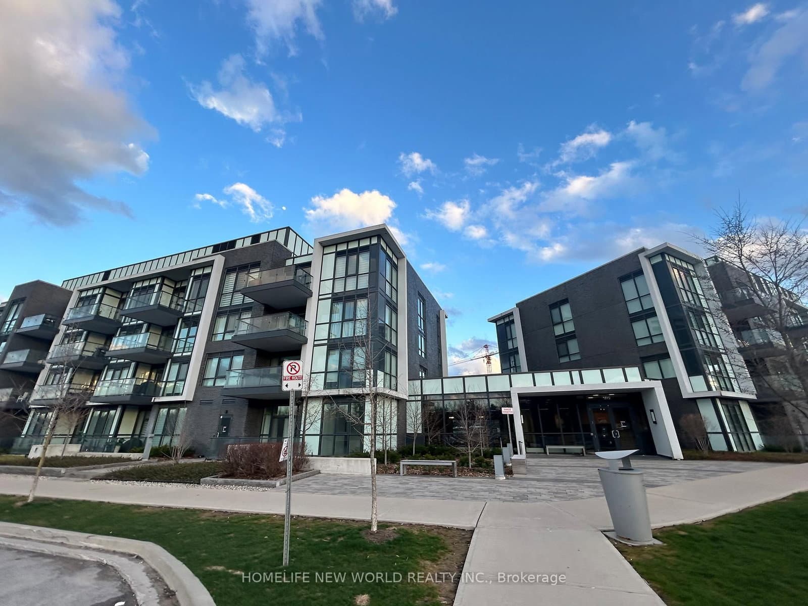 375 Sea Ray Avenue, Unit 307
