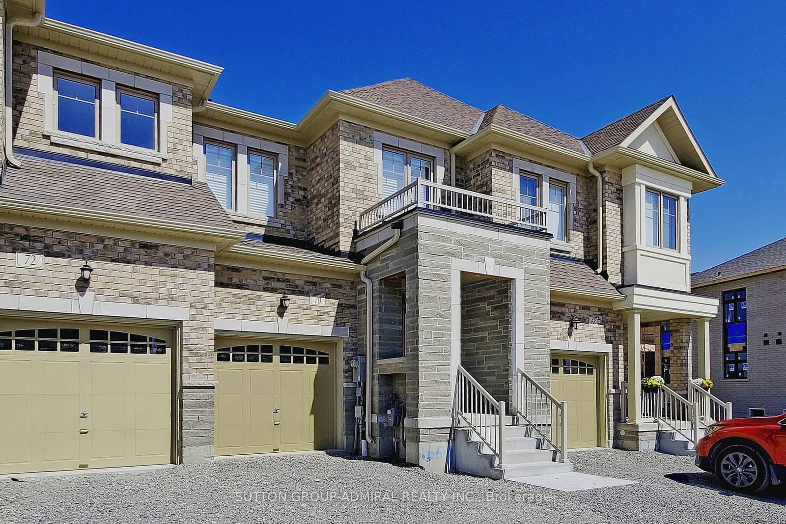 70 Ferragine Crescent