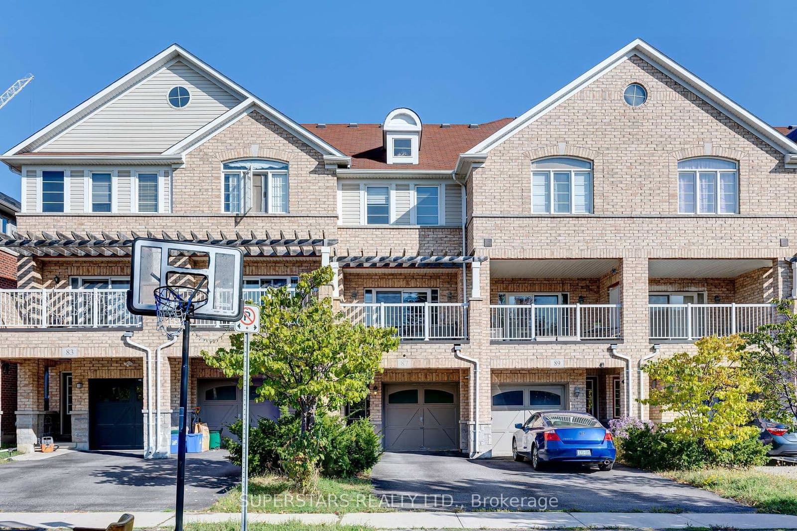 87 Chokecherry Crescent