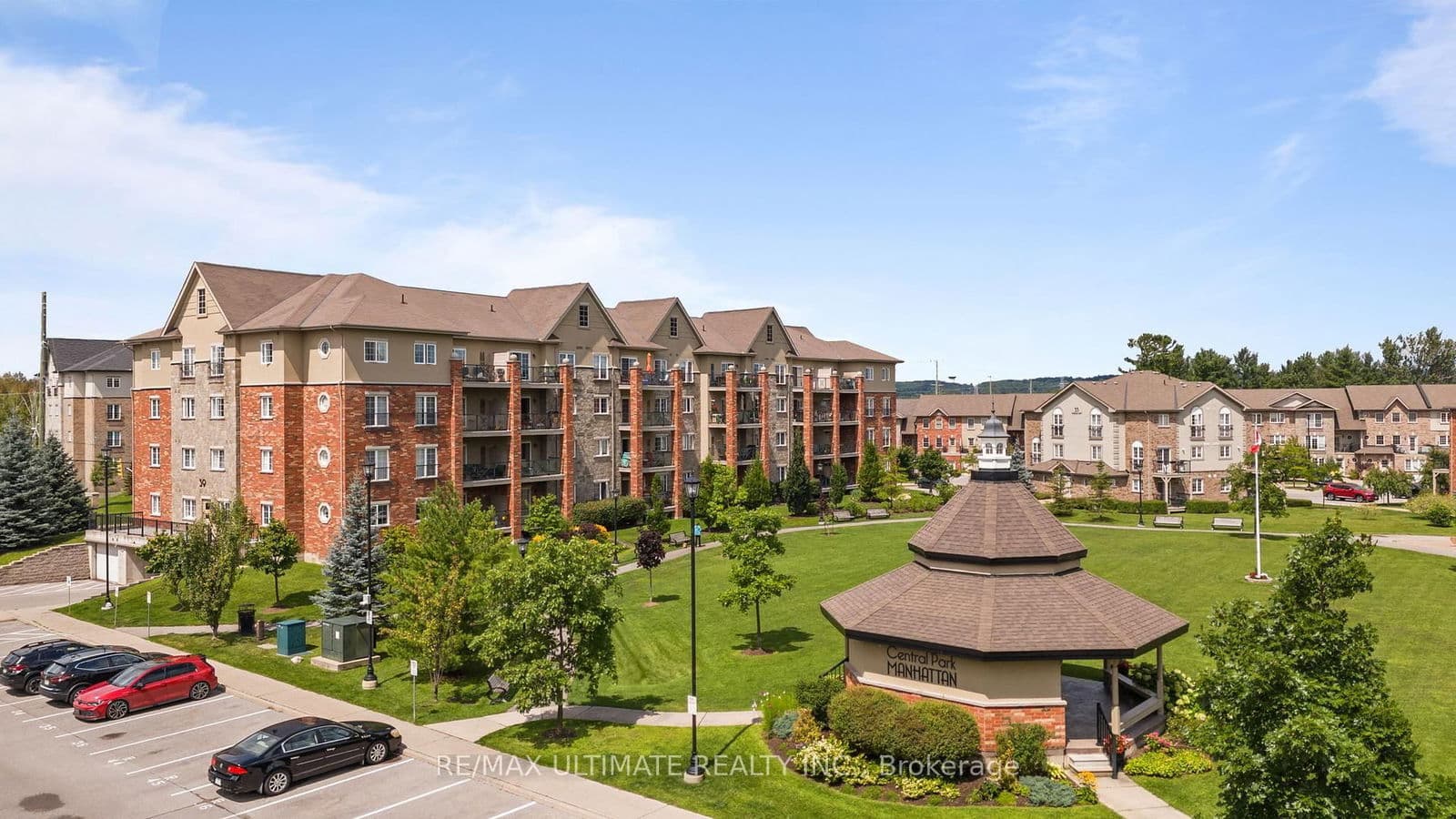 41 Ferndale Drive S, Unit 212