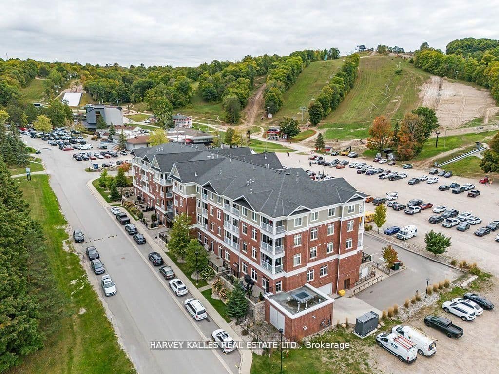 40 Horseshoe Boulevard, Unit 416