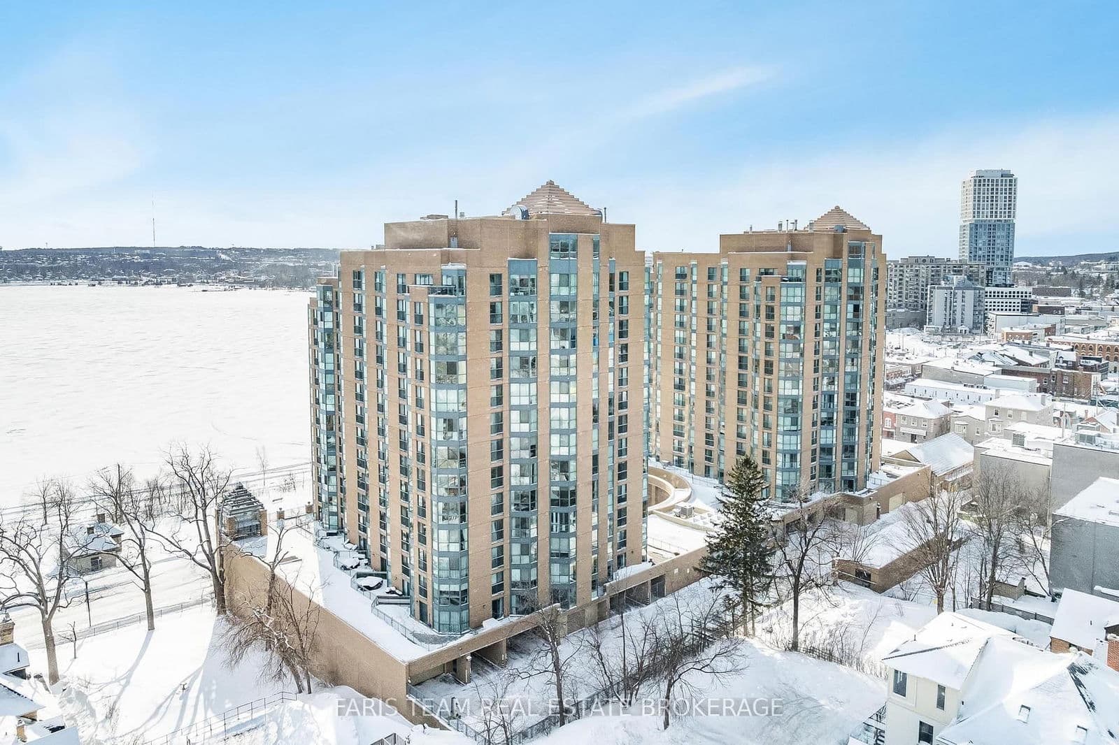 #304 - 150 Dunlop Street E