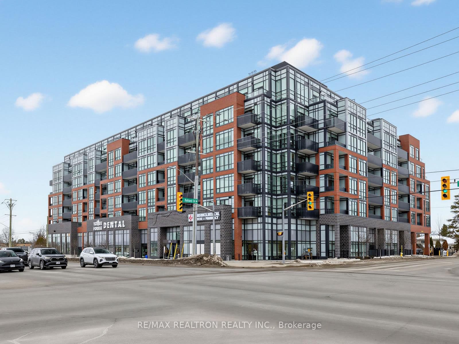 #406 - 681 Yonge Street SE