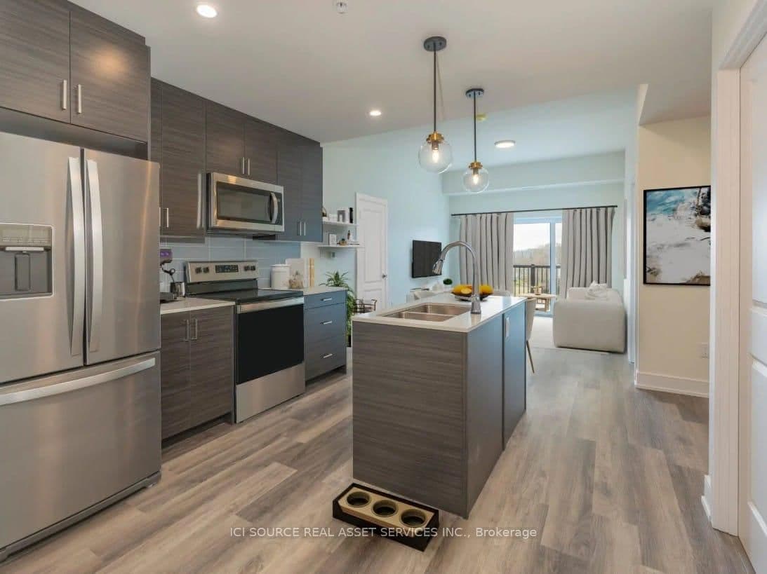 121 Mary Street, Unit 222