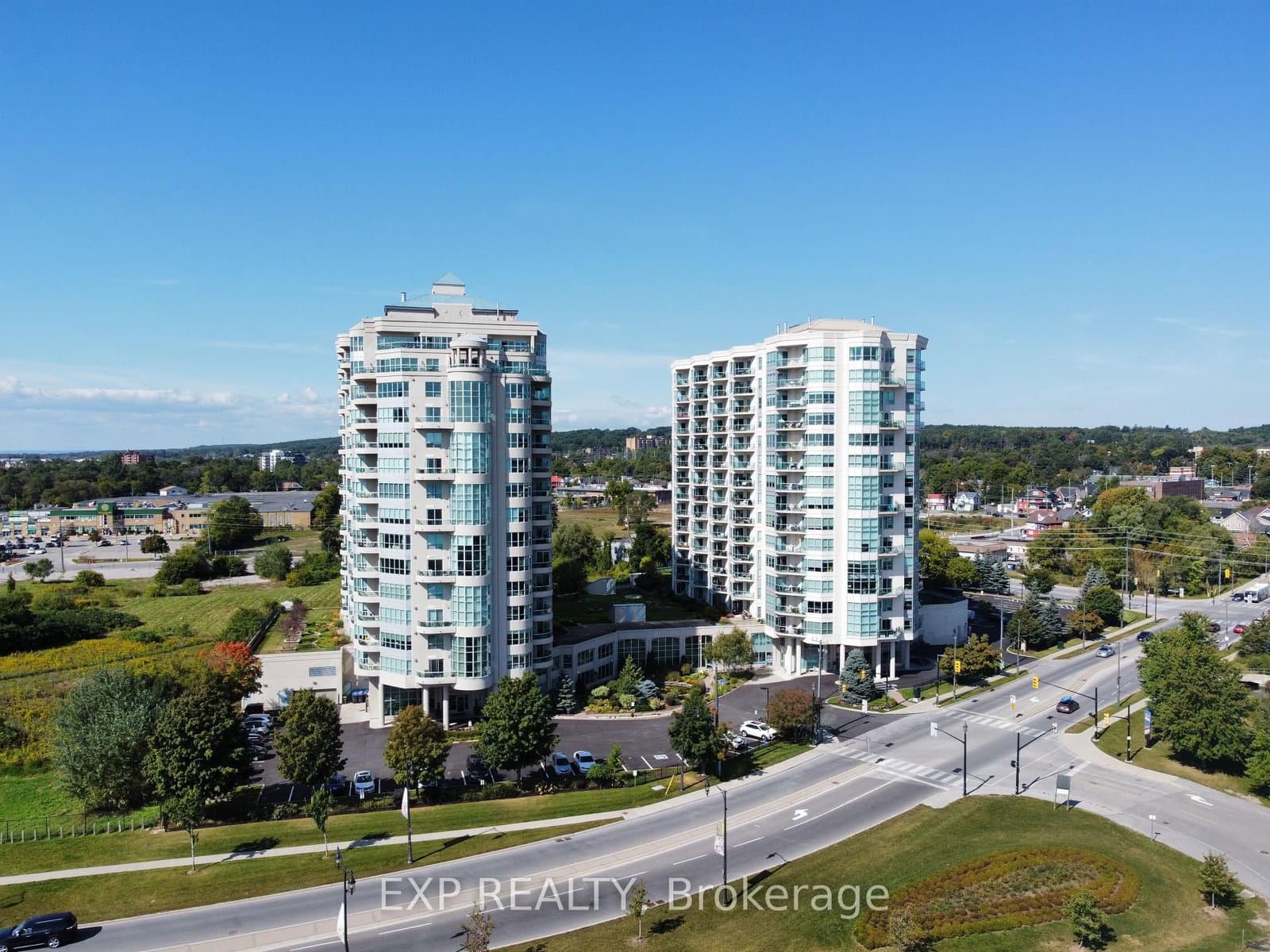 #604 - 6 Toronto Street