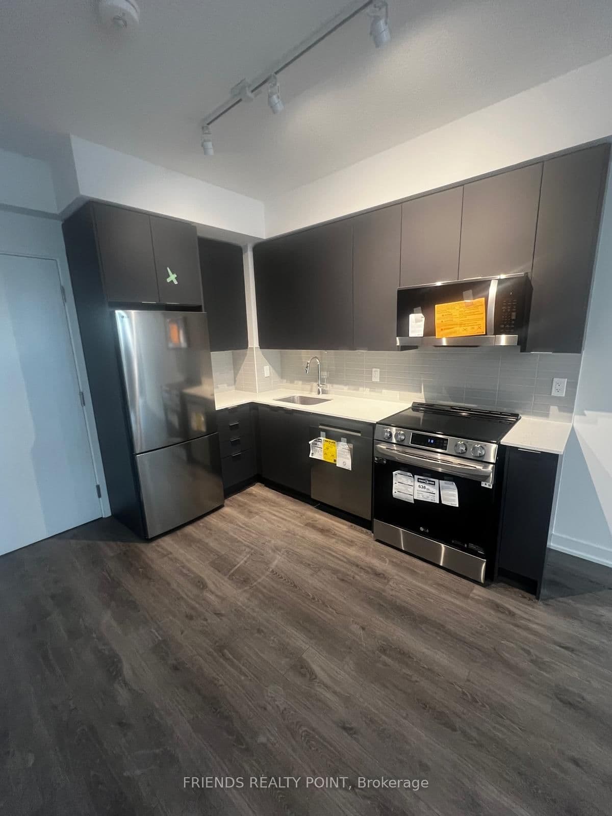 225 Malta Avenue, Unit 415