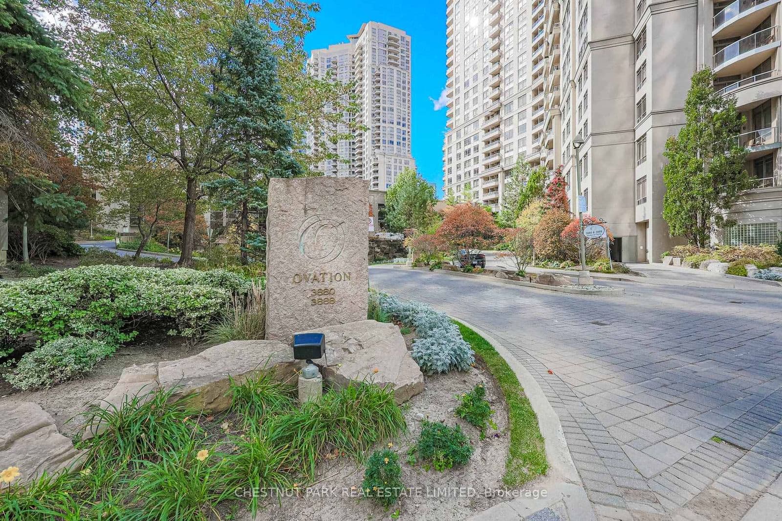 3880 Duke of York Boulevard, Unit 207