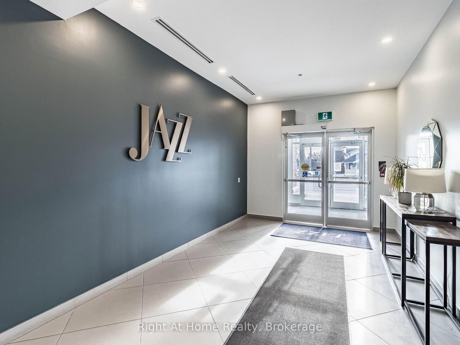 457 Plains Road E, Unit 305