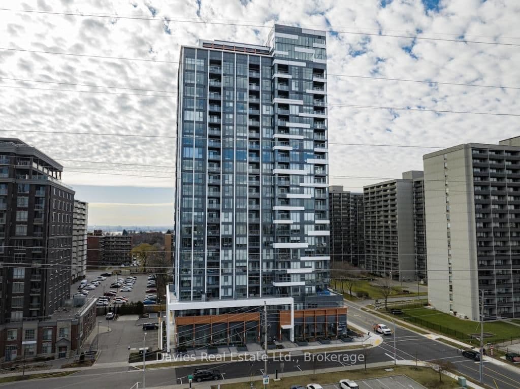 500 Brock Avenue, Unit 204