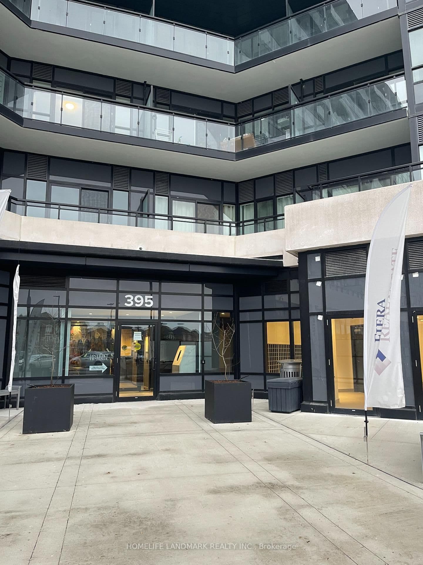 395 DUNDAS Street W, Unit PH12