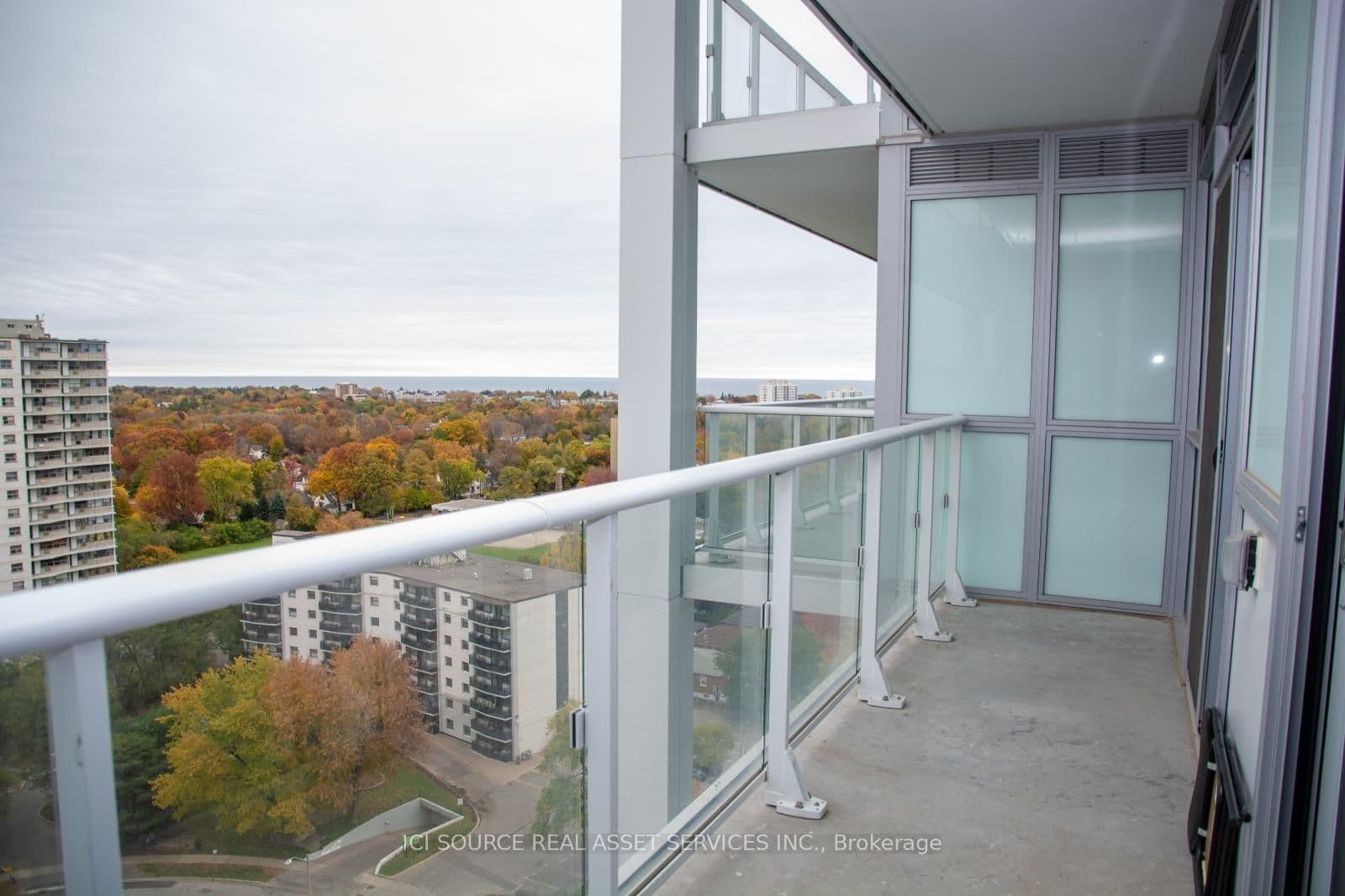 55 Speers Road, Unit 1404