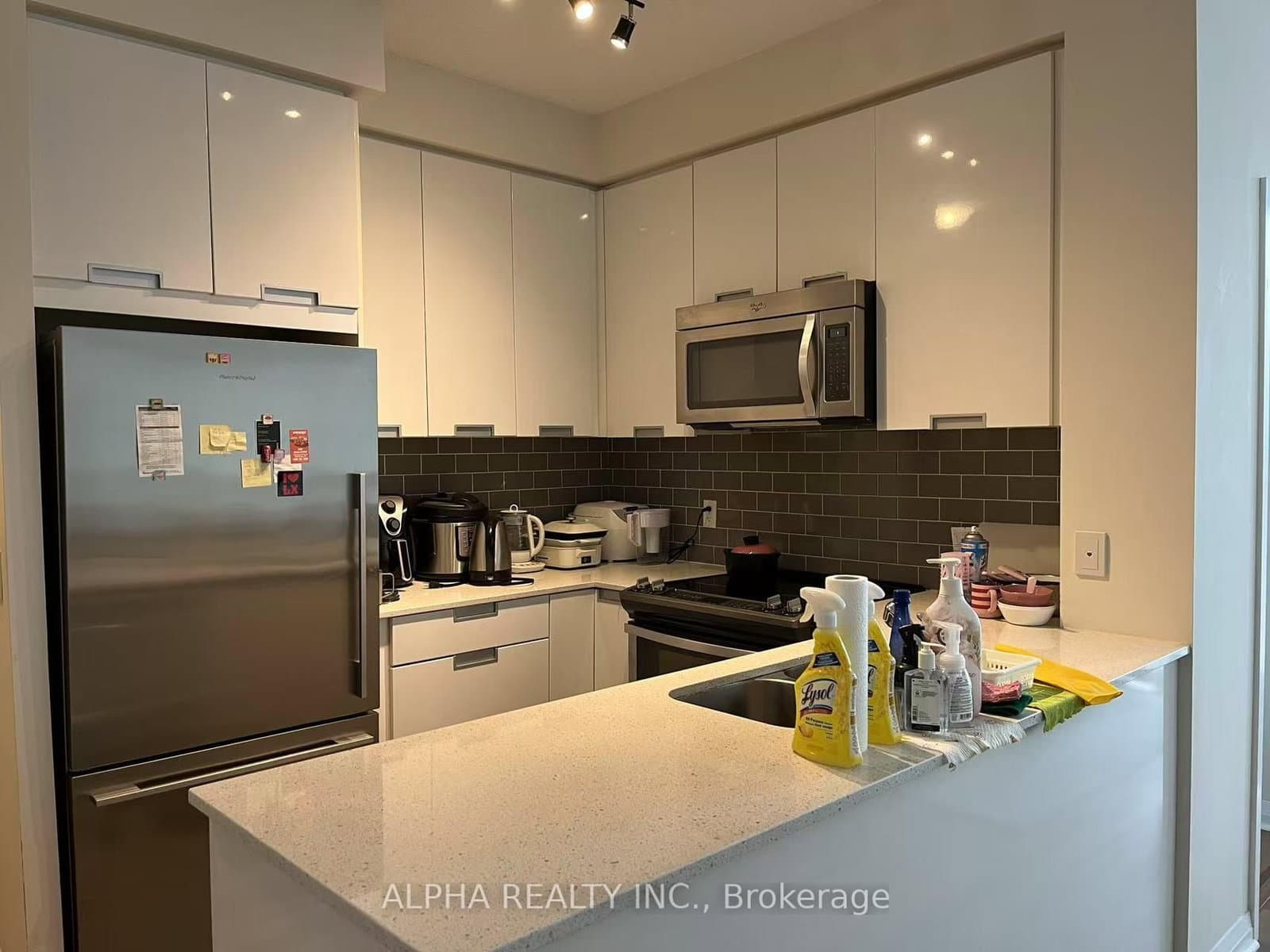 55 Eglinton Avenue W, Unit 1902