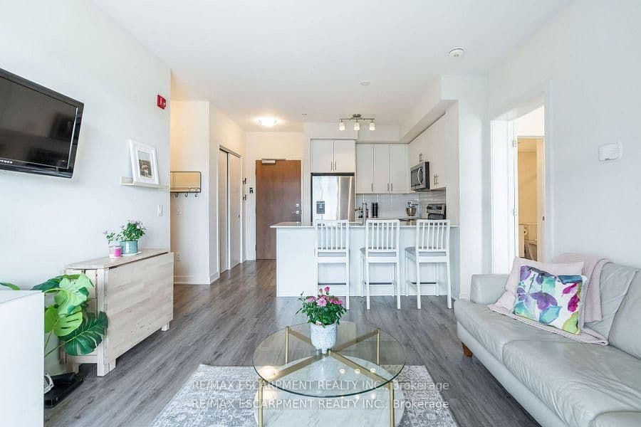 340 Plains Road E, Unit 512