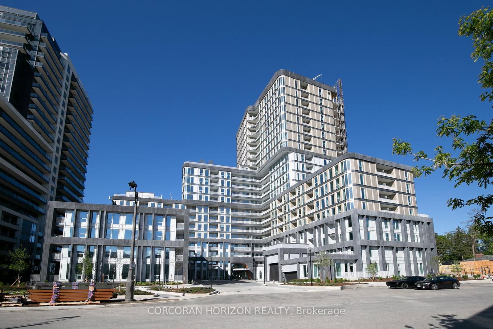 3240 William Coltson Avenue, Unit 215