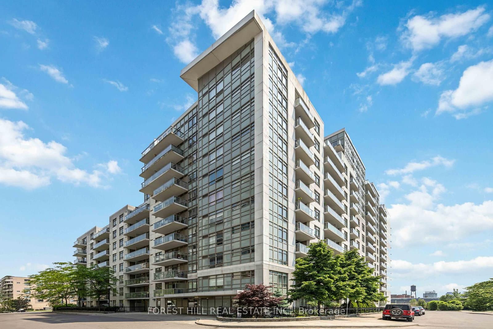812 Lansdowne Avenue, Unit 405