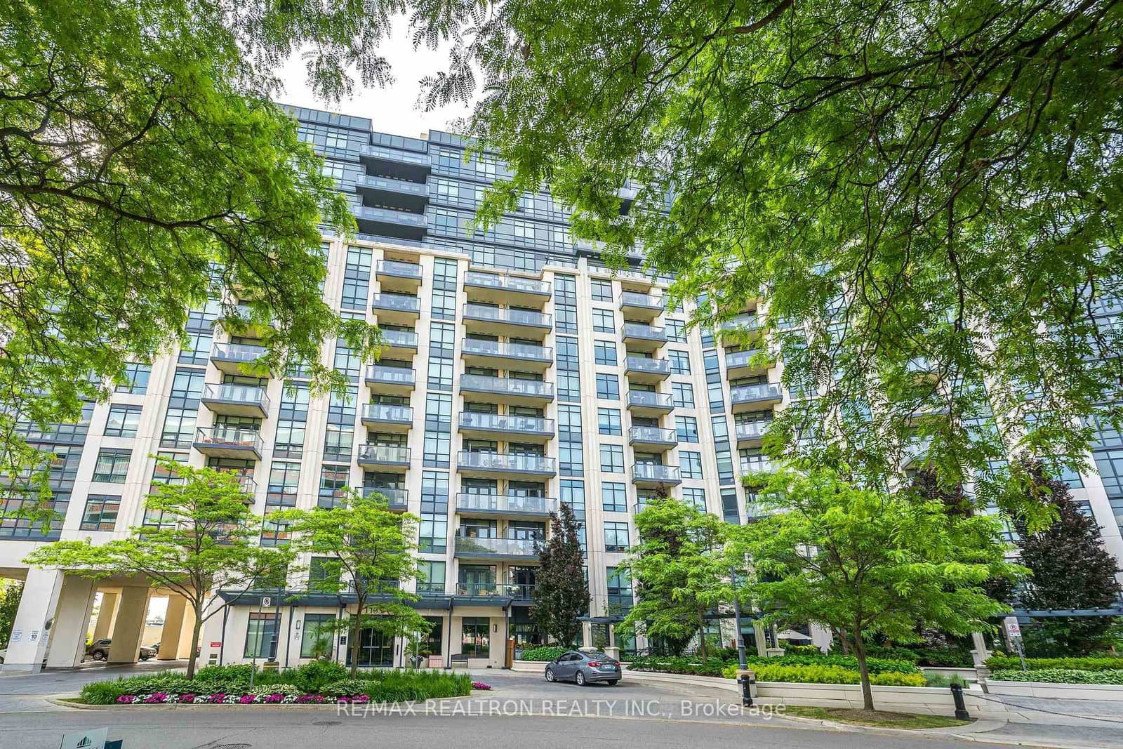1135 Royal York Road, Unit 1011