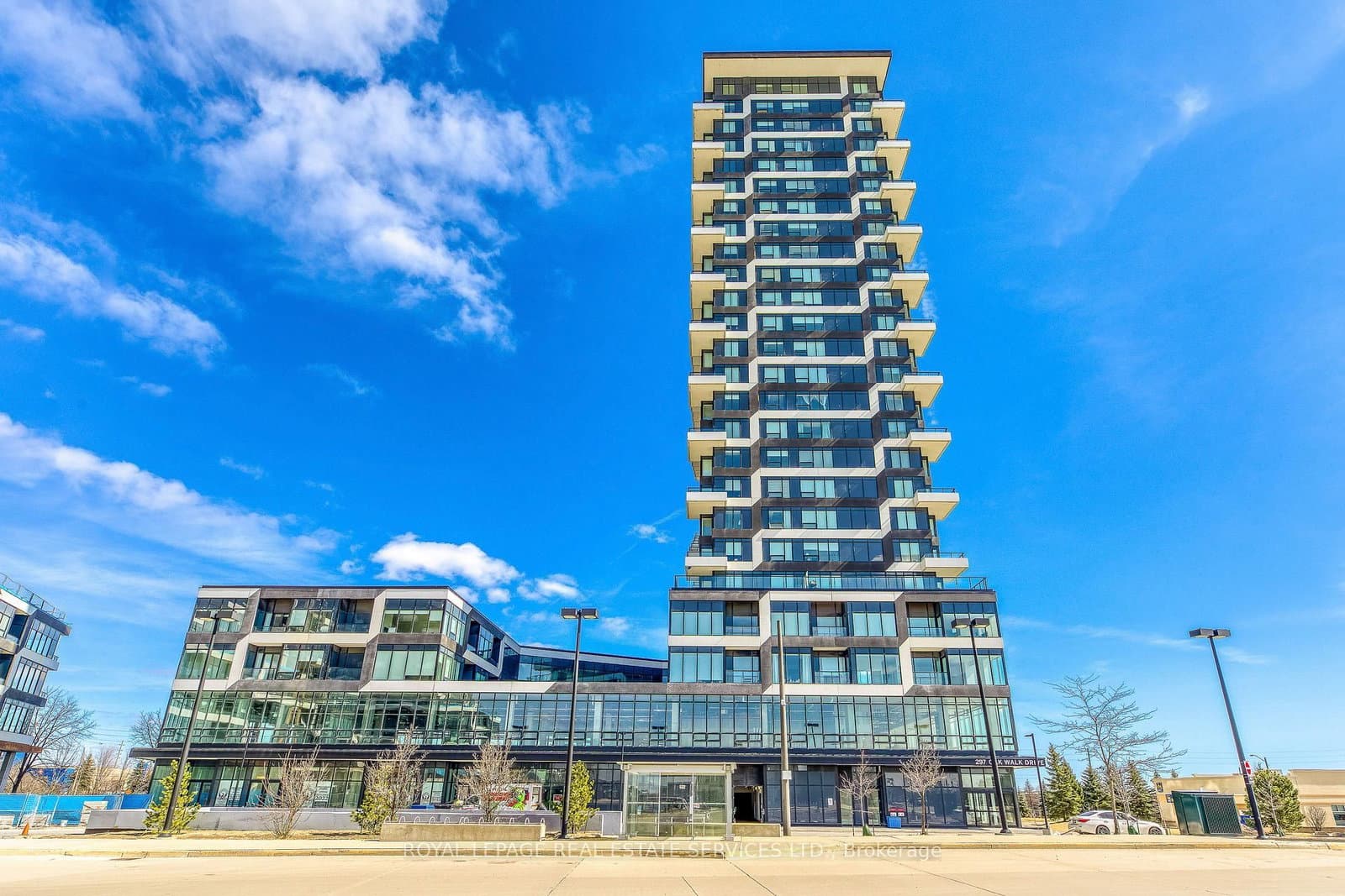 297 Oak Walk Drive, Unit 1108