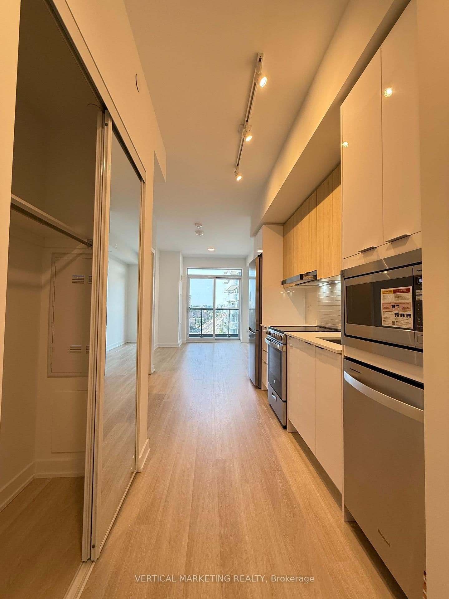 5105 Hurontario Street, Unit 1409