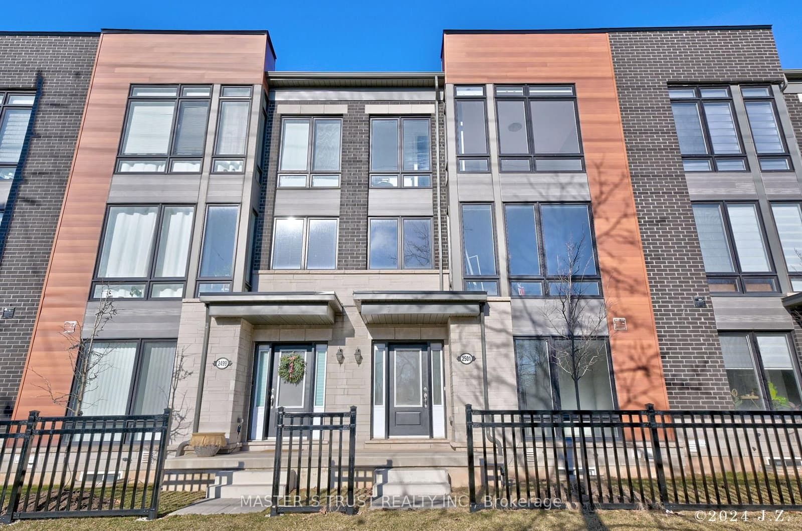 2501 Littlefield Crescent