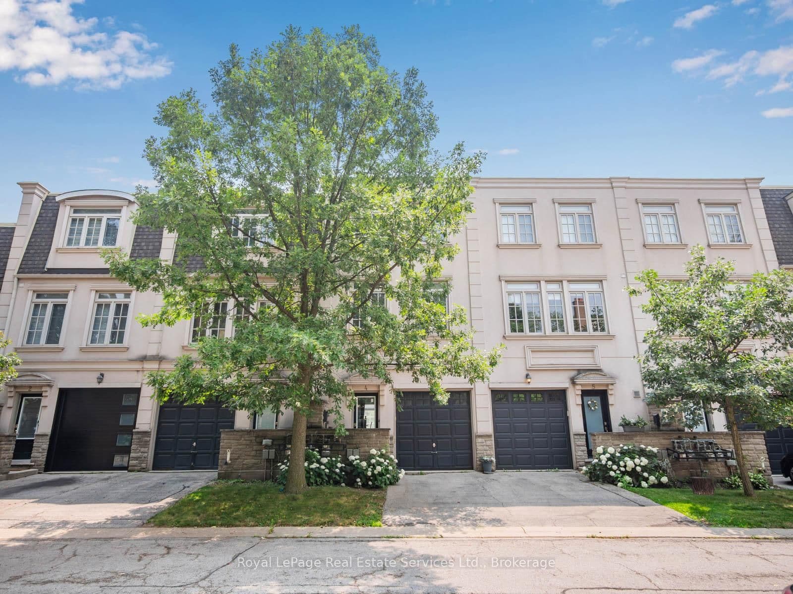 103 Brant Street, Unit 4