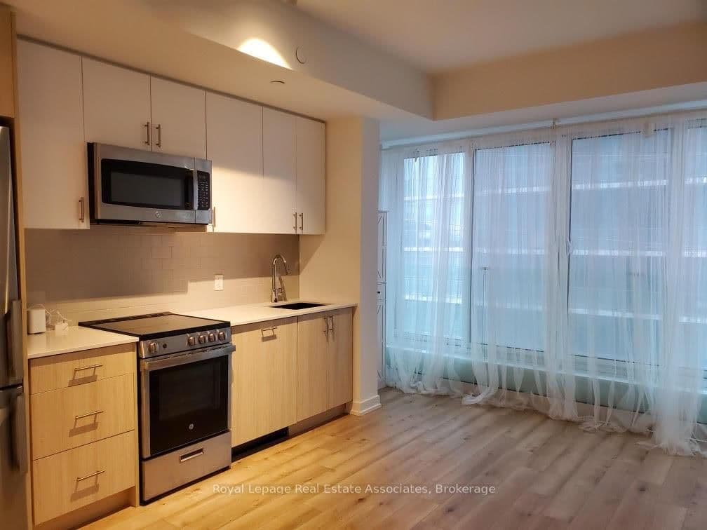 1195 The Queensway, Unit 311