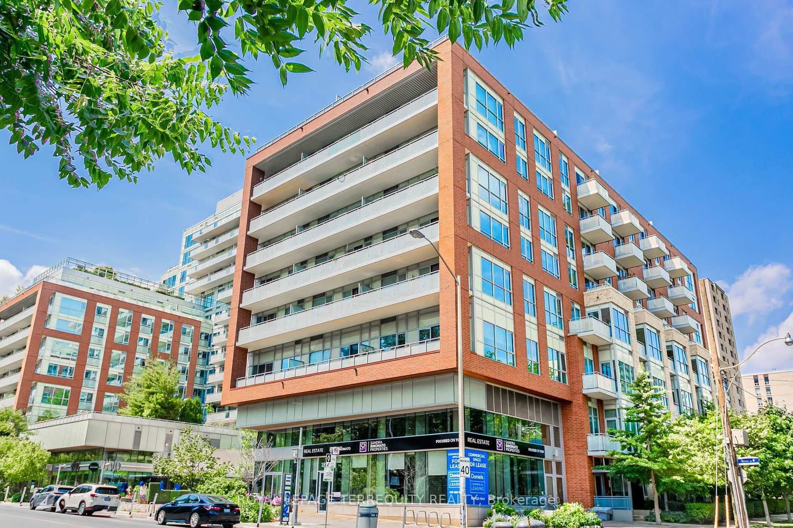 1830 Bloor Street W, Unit 526