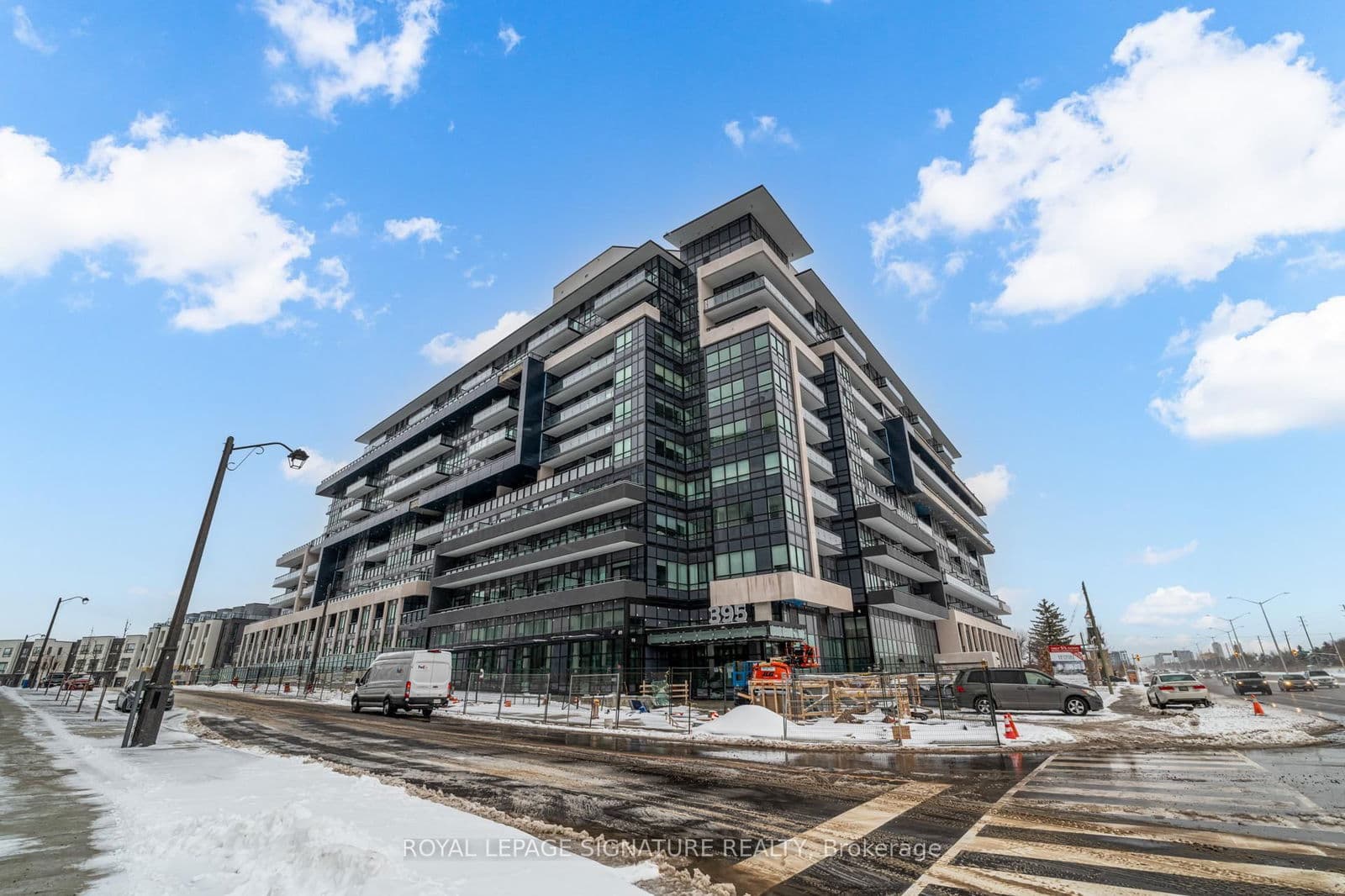 395 Dundas Street W, Unit PH20