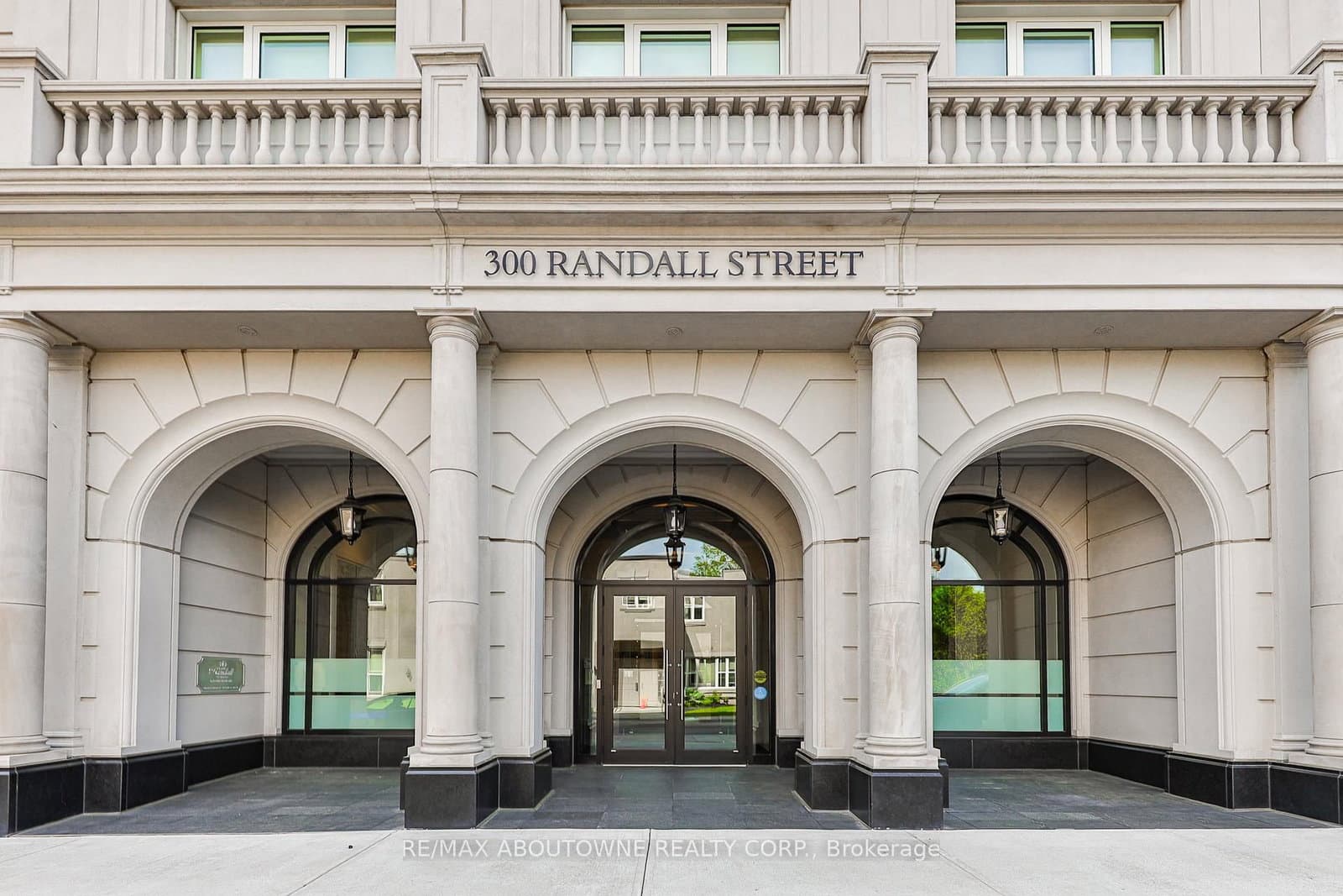 300 Randall Street, Unit 307