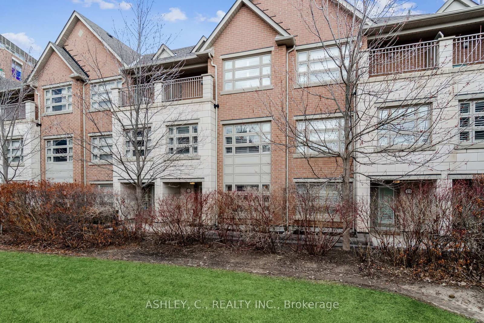 2460 Prince Michael Drive, Unit 11