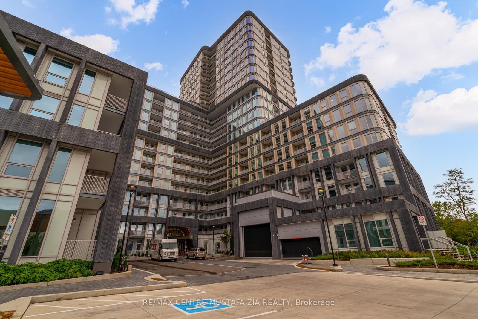 3240 William Coltson Avenue, Unit 1015
