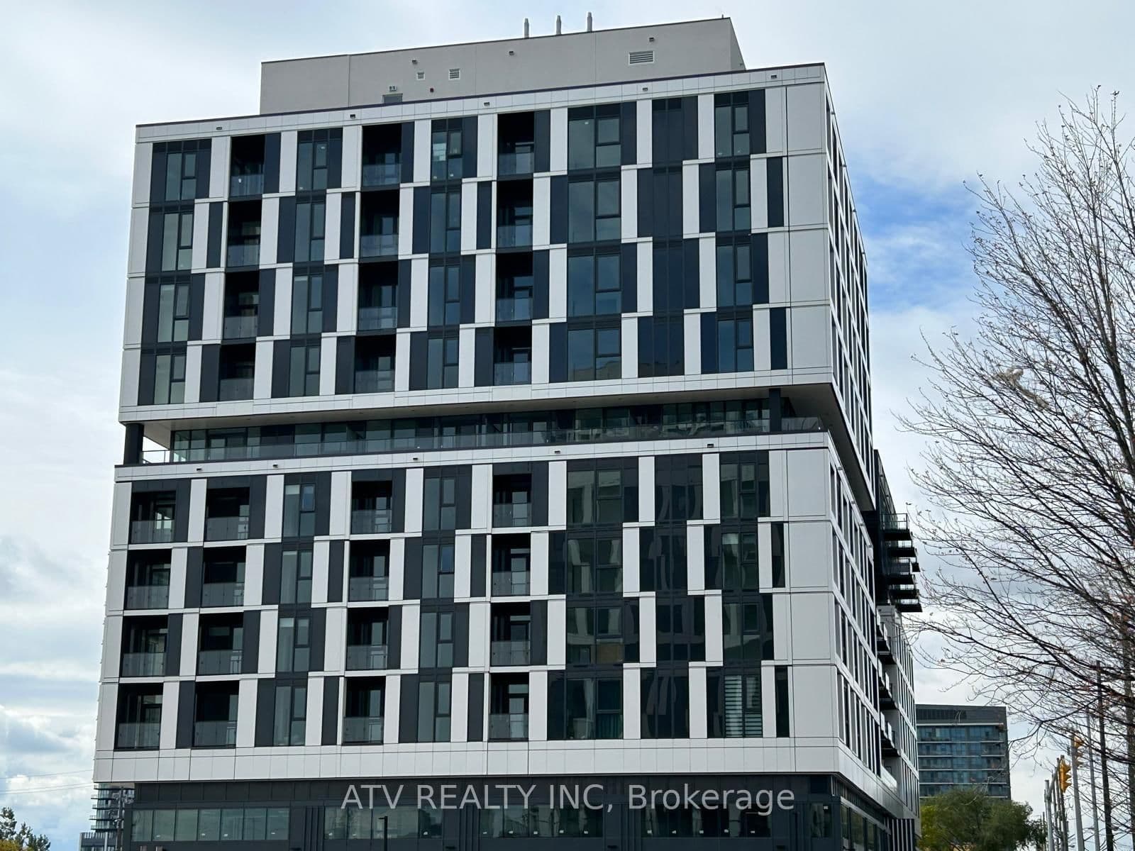 1007 The Queensway, Unit 417