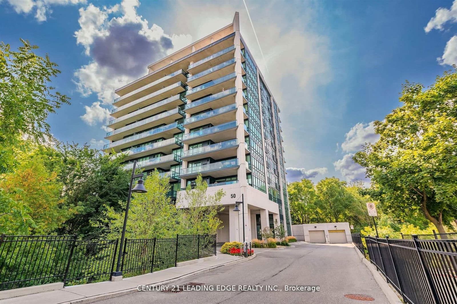 50 Hall Road, Unit 1104