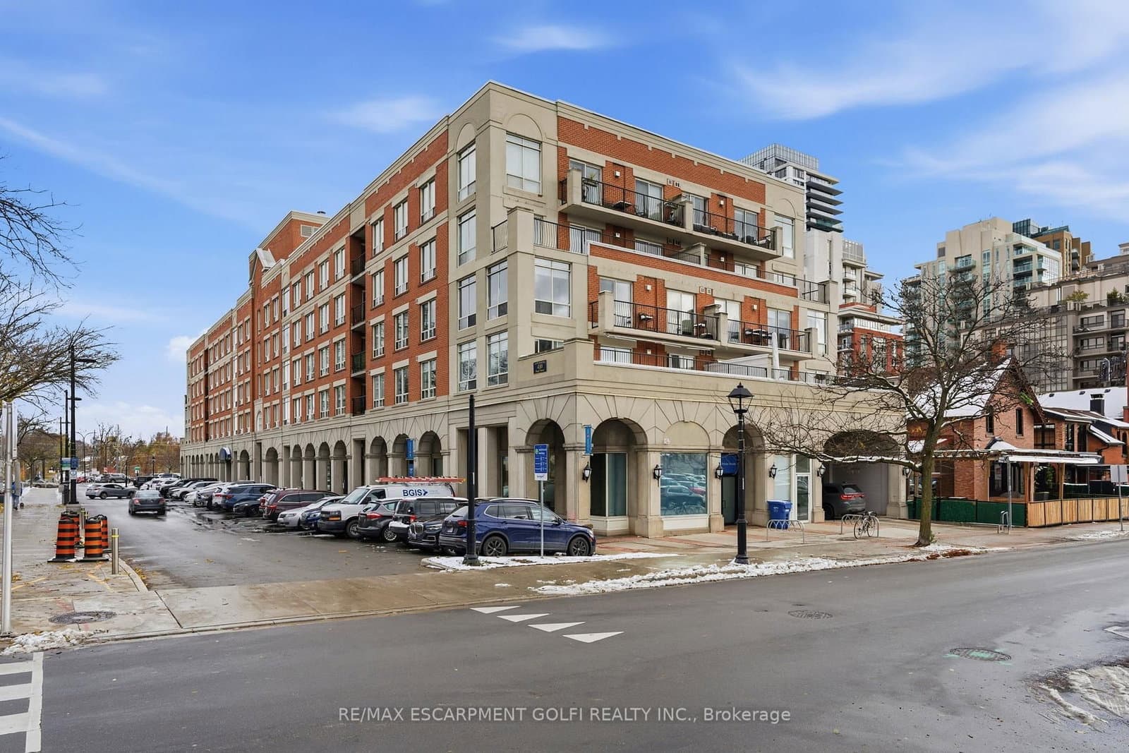 #403 - 430 Pearl Street