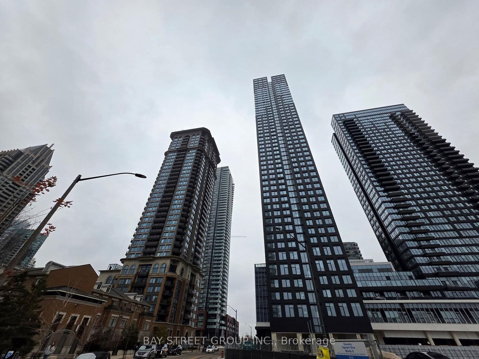 395 Square One Drive, Unit 1706