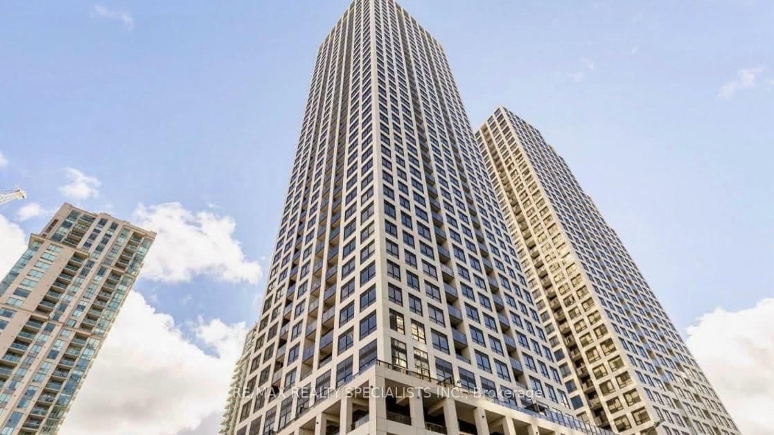 30 Elm Drive, Unit 1310
