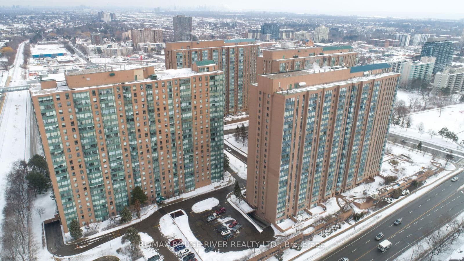 #1513 - 155 Hillcrest Avenue