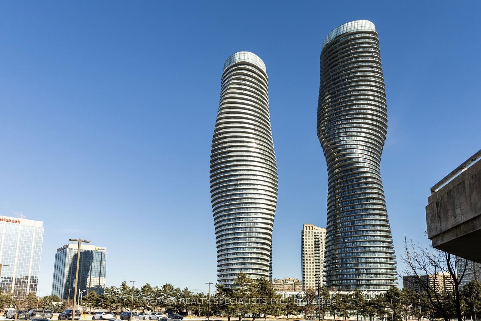 #909 - 50 Absolute Avenue