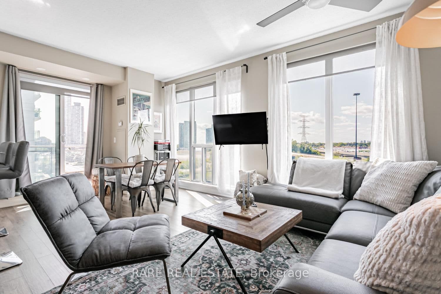 #703 - 2119 Lake Shore Boulevard W