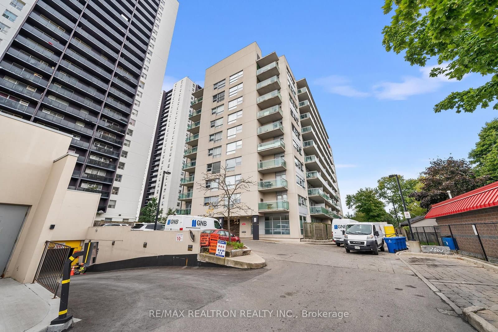 #405 - 2464 Weston Road