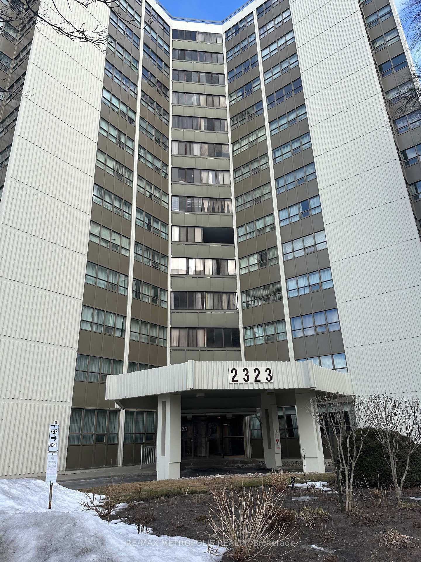 #PH03 - 2323 Confederation Parkway