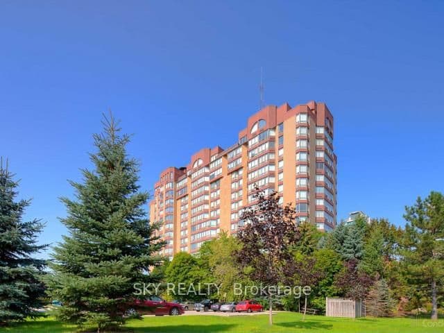 #405 - 25 Fairview Road W