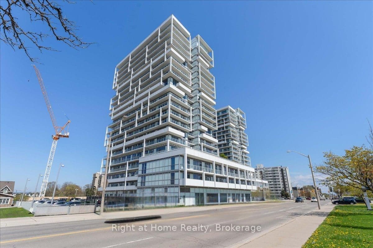 #415 - 55 Speers Road