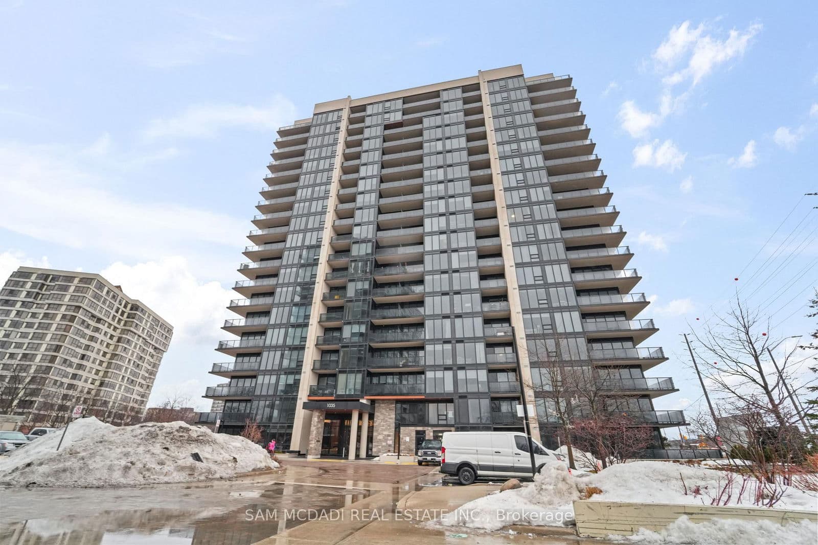 #1503 - 1035 Southdown Road