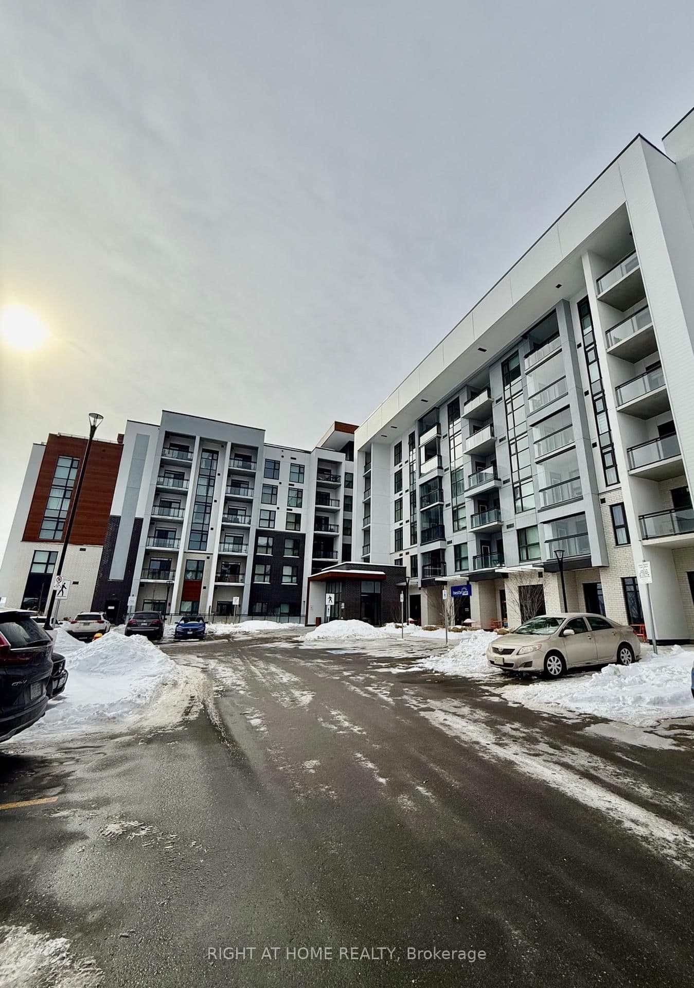 #612 - 490 Gordon Krantz Avenue