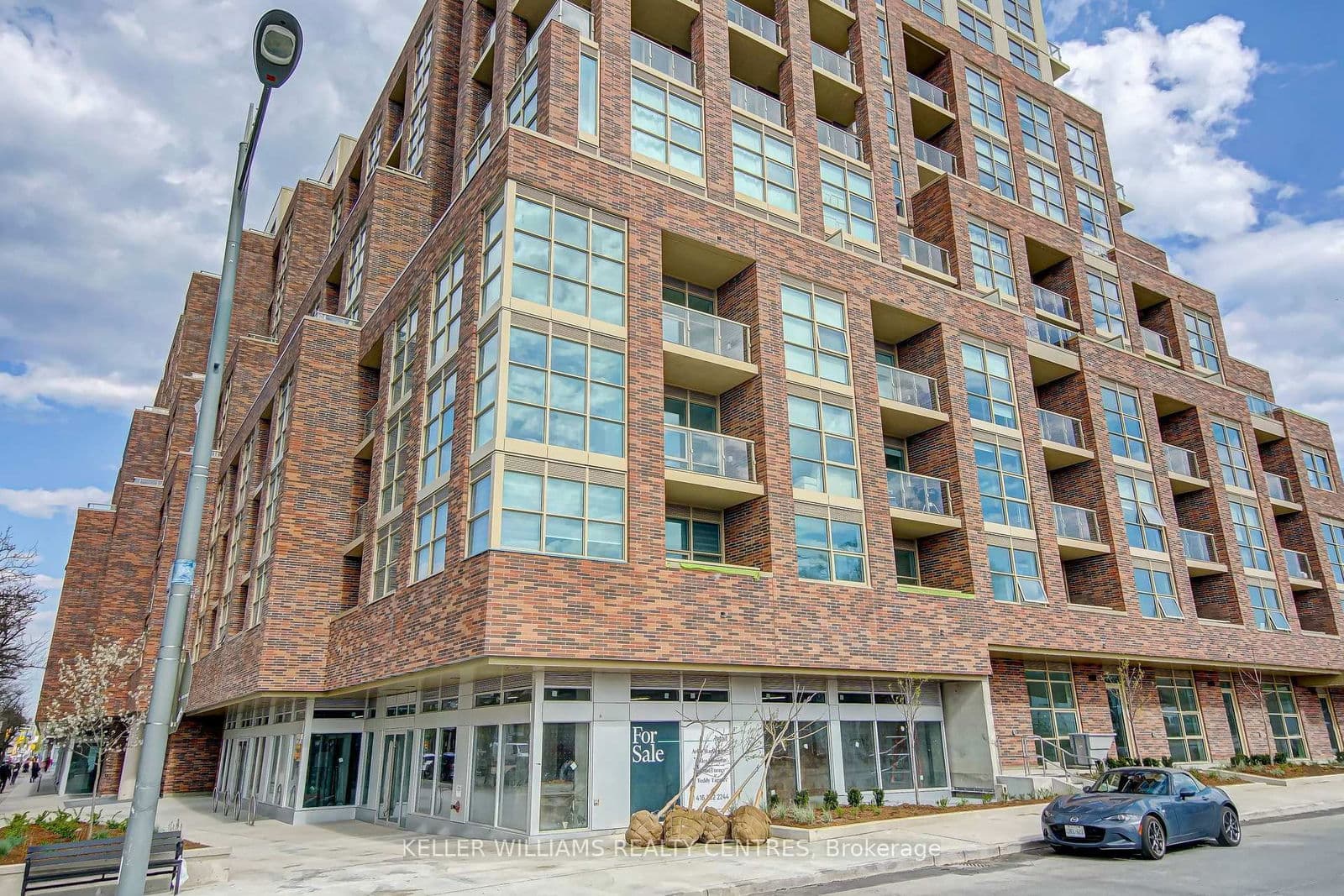 #306 - 1787 St. Clair Avenue W