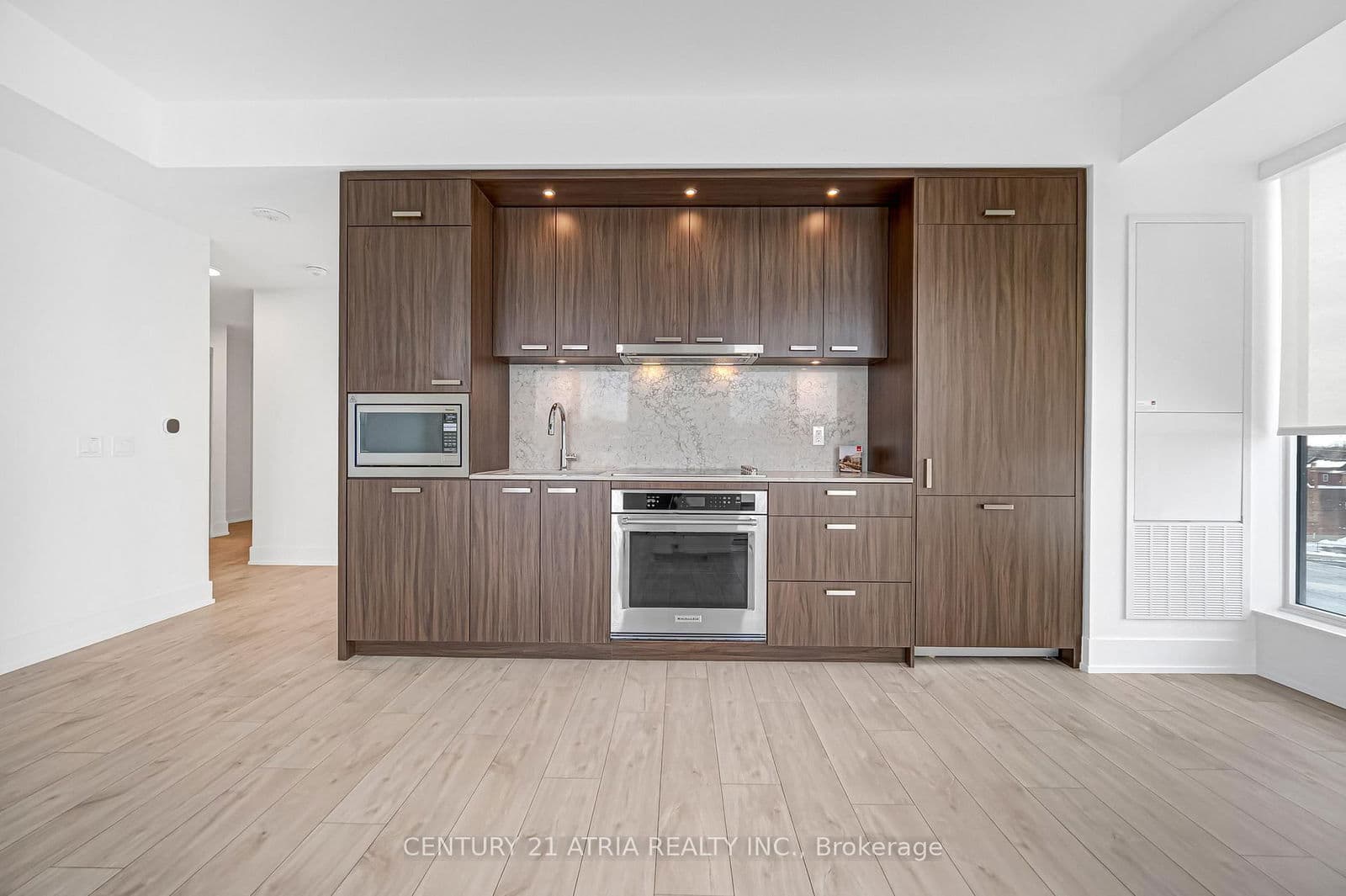 858 Dupont Street, Unit 305