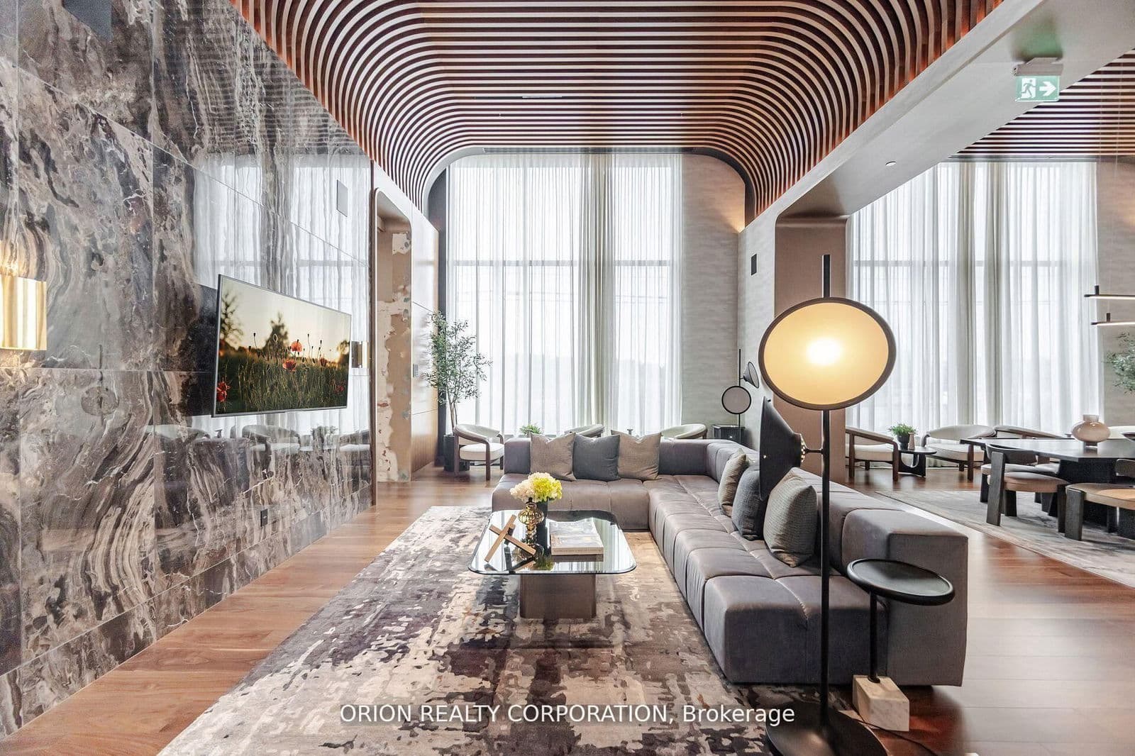 3240 WILLIAM COLTSON Avenue, Unit 822